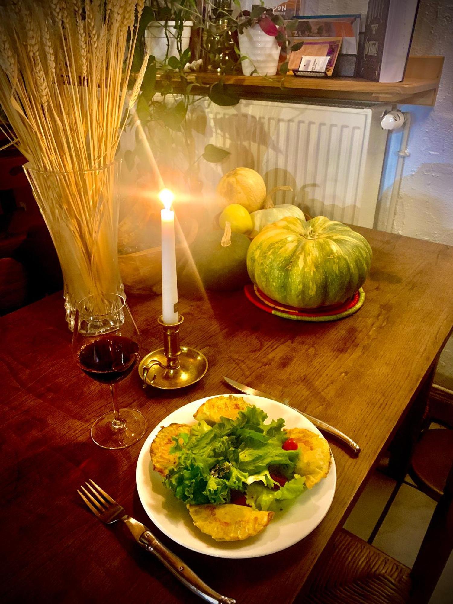 Auberge Lou Jas Soleilhas Buitenkant foto